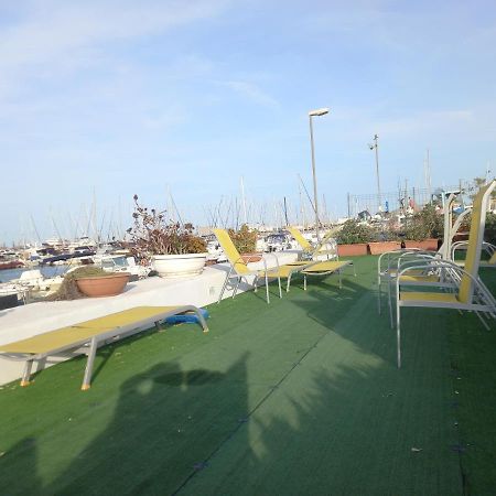 Hotel La Tua Stanza A Vela Sul Mare Bari Exteriér fotografie