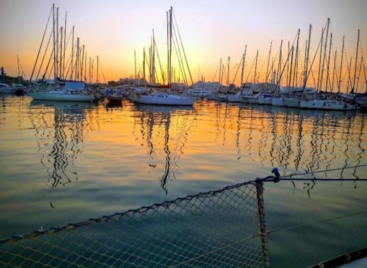 Hotel La Tua Stanza A Vela Sul Mare Bari Exteriér fotografie